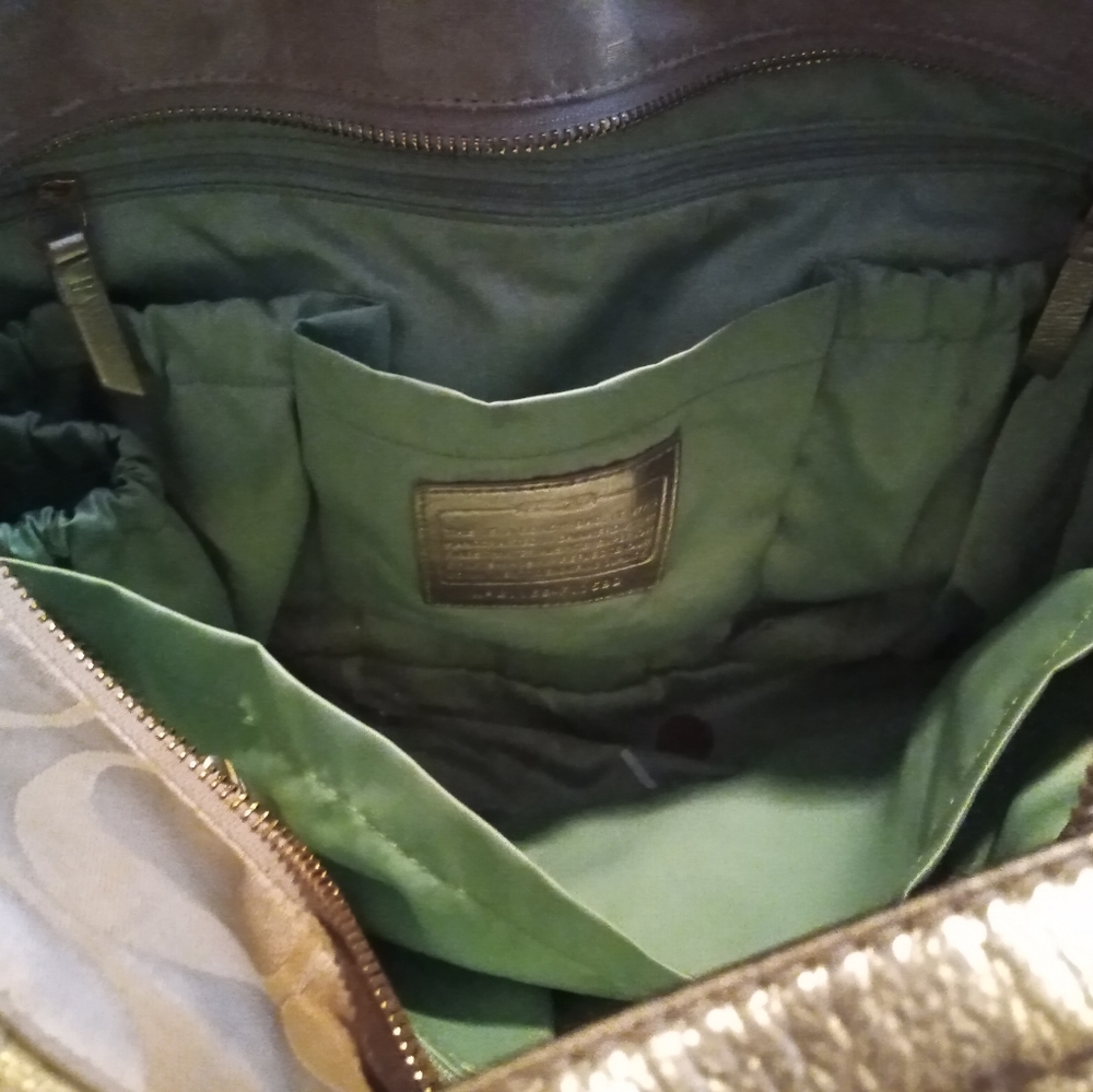 Coach Bag - Picture 3 of 3